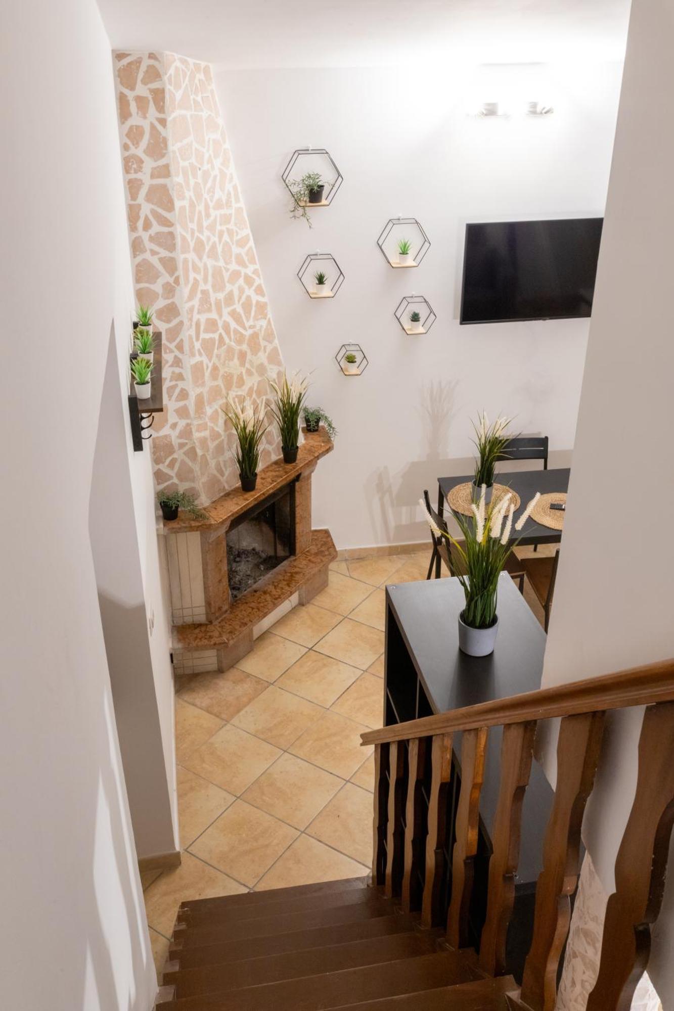 Suite Gli Ulivi Colonna Екстериор снимка